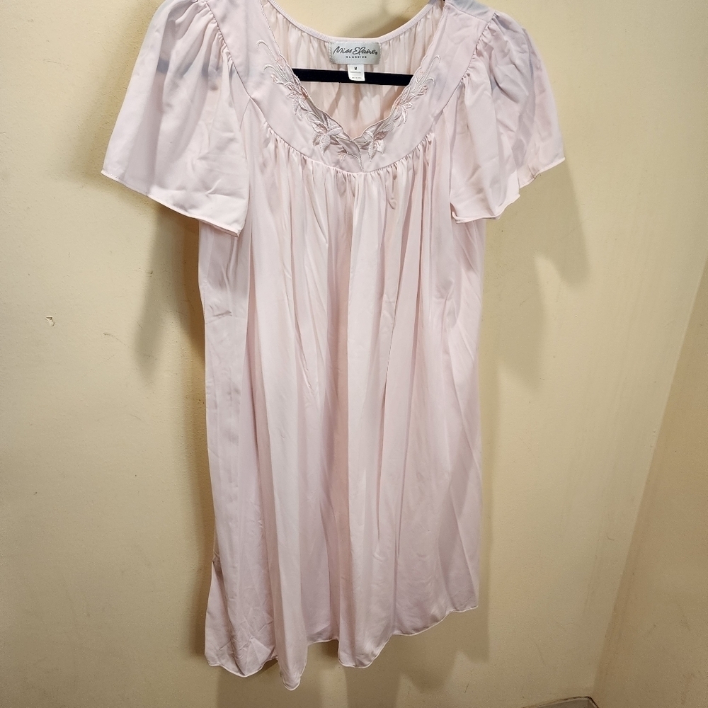 Miss Elaine Classics Pink Old Fashion Sleepwear Nylon Night gown size M - Picture 5 of 9